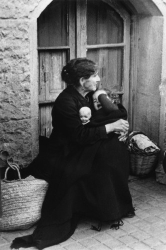 SPAIN. Barcelona. January 1939.
At a refugee transit center during the evacuation of the city, which was being bombed heavily by fascist planes, as Gen Franco's fascist troops rapidly approached.