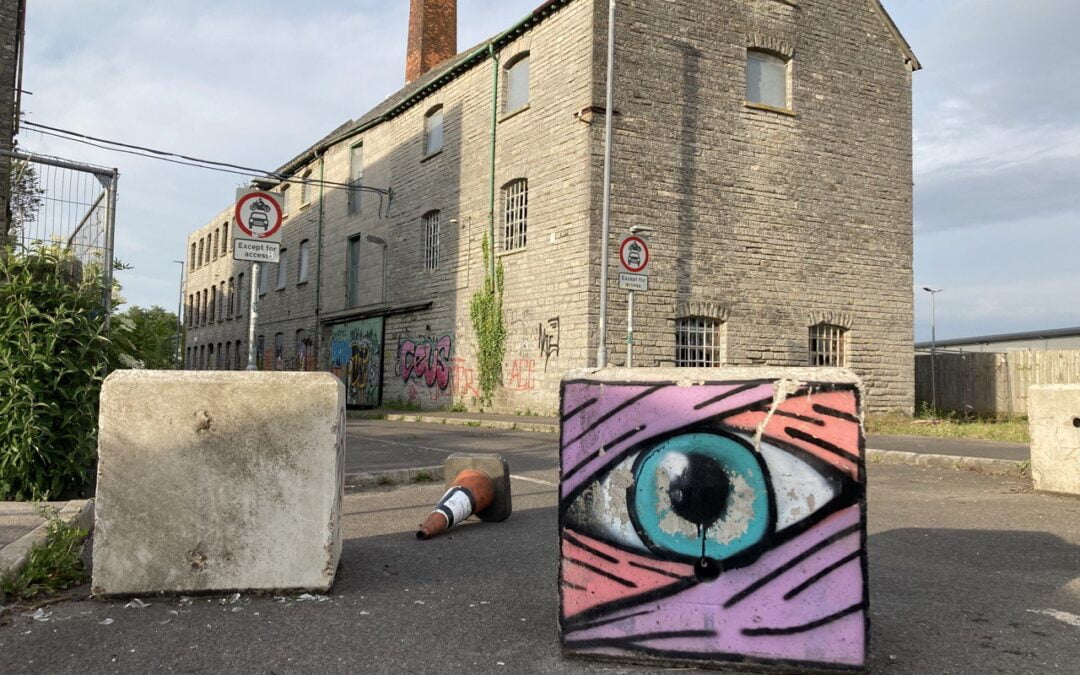 Frank’s Muralist Glastonbury